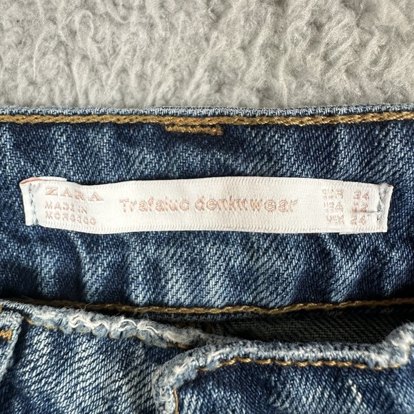 Zara Trafaluc Denimwear Shorts Womens 2 Blue Distressed Pac-Man Patch High Rise - Picture 2 of 8